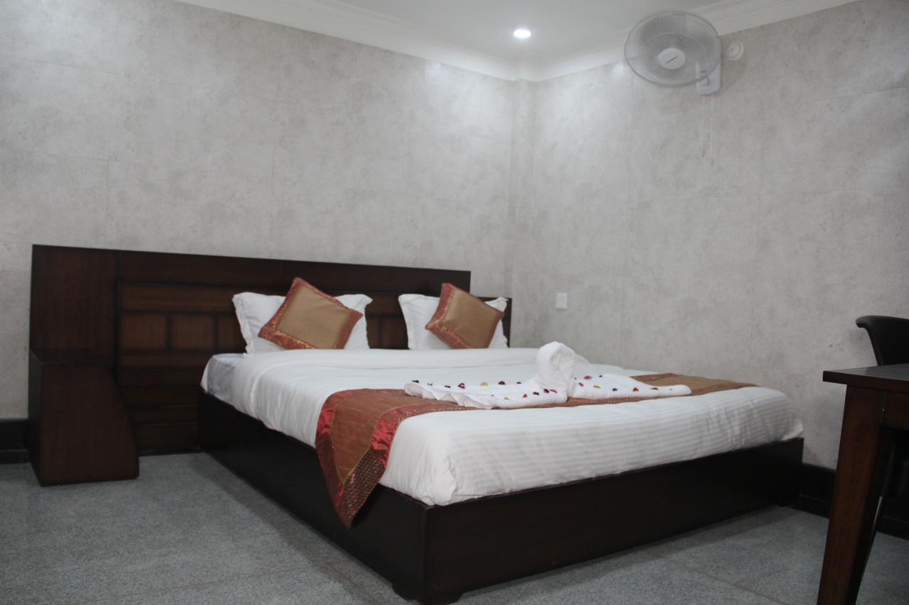 Hotel Silk Haldwāni المظهر الخارجي الصورة