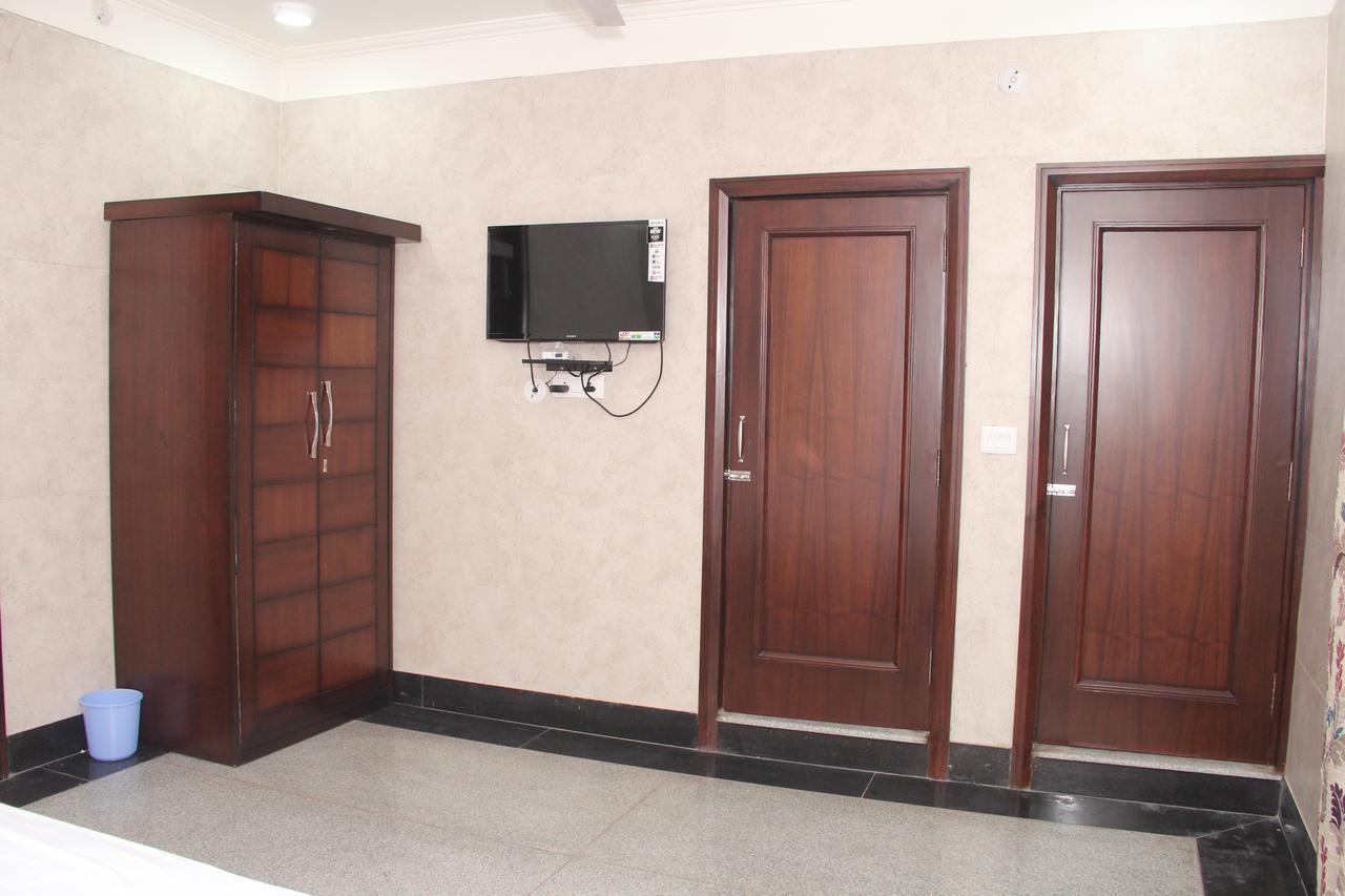Hotel Silk Haldwāni المظهر الخارجي الصورة